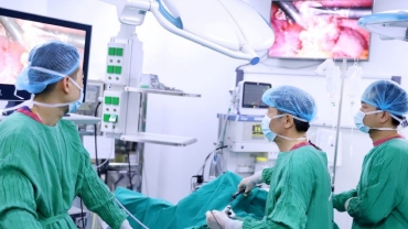 kham va dieu tri ngoai khoa